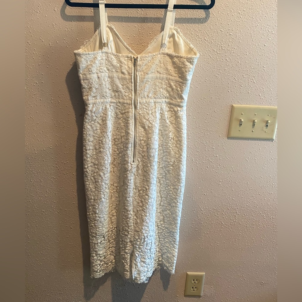 Lulu’s White Lace Midi Dress M - Picture 4 of 4